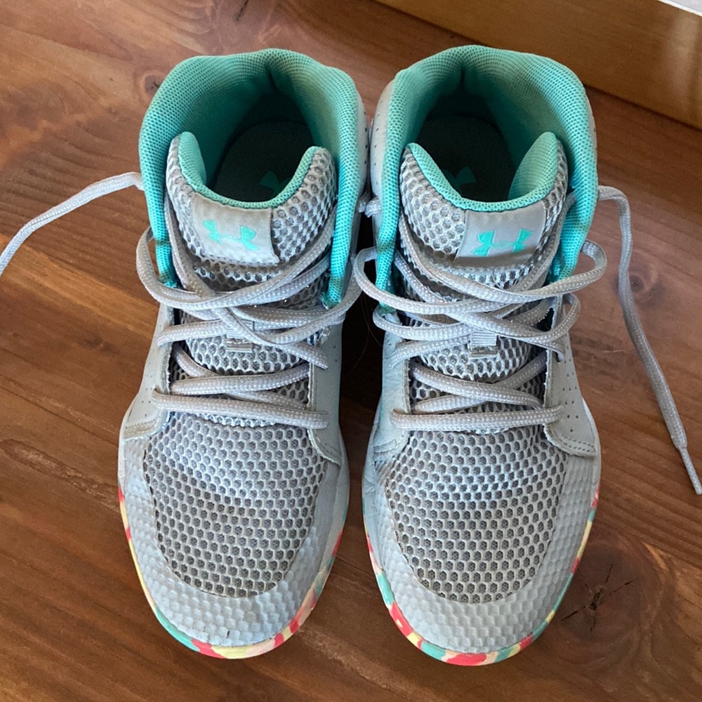 Youth basketball sneakers